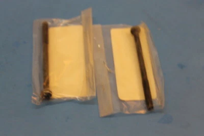 NOS YAMAHA RD200 TT225 BADGER 80 PARAFUSO DE CABEÇA DE PANELA 6X85MM QTD 2 PEÇAS #98507-06085-00 - Imagem 1 de 4