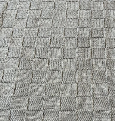 Manta afgana tejida a mano hecha a mano cuadrada 41x44 pulgadas 100 % lana gris bebé Foto 1 de 4