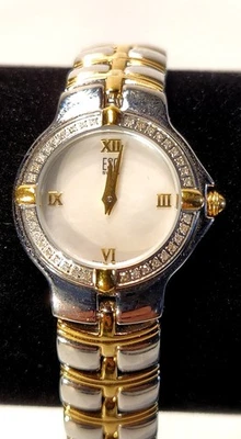 Swiss ESQ Movado Luxury Ladies Gold/Silver Tone Analog 26mm Watch WR Rhinestones Foto 1 de 4