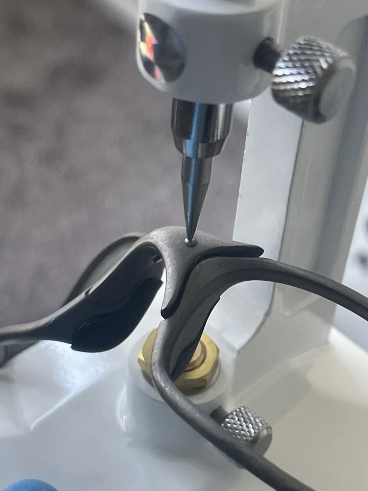 Oakley X Metal Repair, Juliet, Penny, Mars, XX, Romeo 2 - Nose Bridge Service - Image 1 of 4