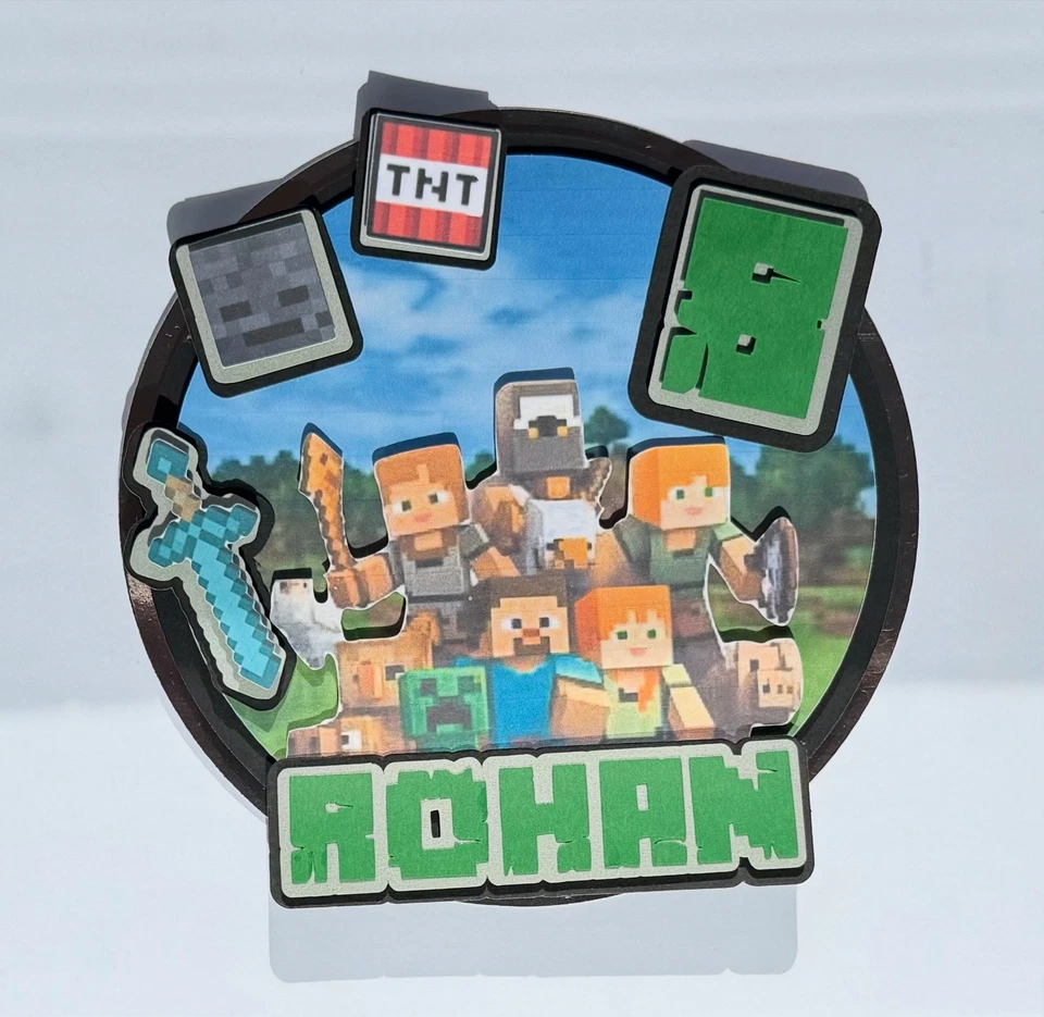 Handgemachter personalisierter Geburtstagstortenaufleger mit Gamer-Thema - Bild 1 von 1