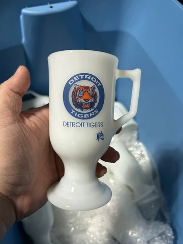 Vintage Detroit Tigers Irish Coffee Mug Pedestal Cup - Full Dozen Cover