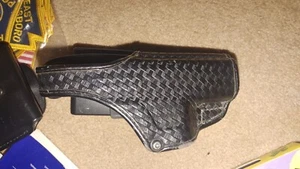 Bianchi Accumold Elite Holster Size 11 Basketweave - Picture 1 of 4