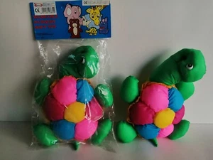 TARTARUGA IN RASO TRAPUNTATO MULTICOLOR ANNI '80 - Foto 1 di 5