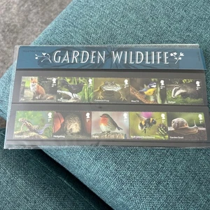 Brand new Royal Mail Garden Wildlife stamps presentation pack no.662 - Picture 1 of 2