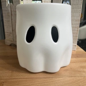 (36A).    Halloween weißer Geist Kunststoff Eimer Pflanzgefäß, 9", Medium NEU - Bild 1 von 4