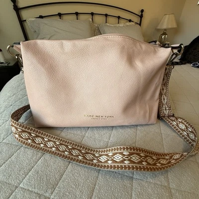 Bolso Bandolera Marc New York Cartera Rosa Rubor Correa Ajustable Foto 1 de 4