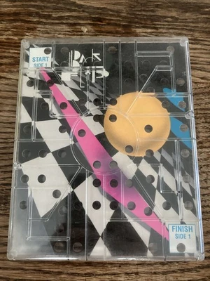 1990 Binary Arts BackFlip Bola Laberinto Dos Caras Puzzle Laberinto Neón 5704 De Colección Foto 1 de 2