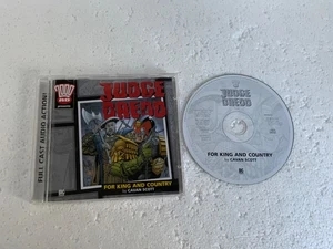 Judge Dredd: For King And Country by Cavan Scott, Full Cast Audio CD - 2000 AD - Foto 1 di 2