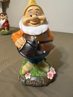 迪士尼快乐花园雕像 — 第 1/4 张图片