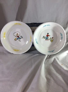 Vintage TRA Marke emaillierte Metallschalen-Mädchen Springseil/Mädchen läuft eine Ente - Bild 1 von 5