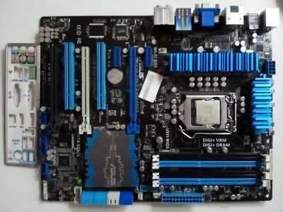ASUS P8Z77-V  SOCKET 1155 - Imagen 1 de 2