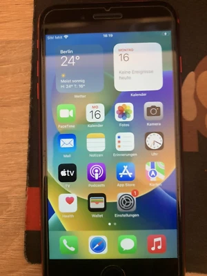 Apple iPhone 8 Plus - 256GB - (PRODUCT)RED (Ohne Simlock) A1897 (GSM) - Bild 1 von 4