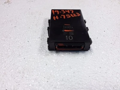 Módulo de puerta de enlace de red tablero derecho 16-18 LEXUS ES300H 824266 ID# 8911133101  Foto 1 de 3