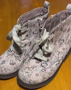 Boots Youth Girls Size 11 - Picture 1 of 3