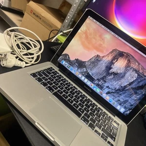 MacBook Pro, 13 - Afbeelding 1 van 12