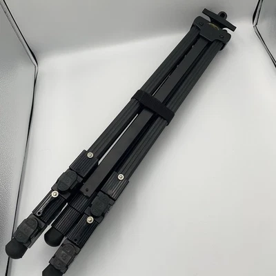 Winsor & Newton Tripod Artist Field Adjustable Aluminum Stand  - Image 1 of 4