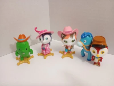 Lot of 5 Sheriff Callie's Wild West Priscilla Skunk Deputy Peck Toby Sparky - image 1 of 4