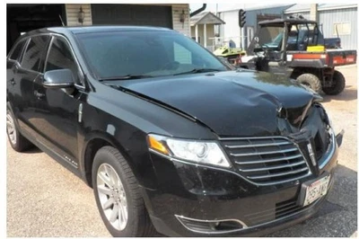 (LOCAL PICKUP ONLY) Passenger Right Quarter Glass Privacy Tint Fits 10-19 MKT 41 Foto 1 de 4