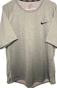 Camiseta Nike Pro Para Hombre XL Gris Dri-Fit Calce Ajustado Entrenamiento Atlético Camiseta Para Hombre XL - Imagen 1 de 13