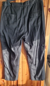 2 x BKS Workwear Black Cargo Trousers Size 18 - Inside Leg 25" - Picture 1 of 5