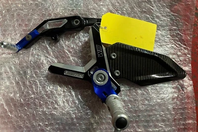 Placa de montaje y palanca izquierda reposapiés bmw k63 s1000r m1000r 77259830209 Foto 1 de 2