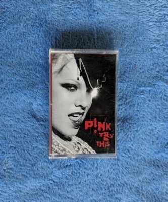 PINK Try This Cassette Tape 2003 Pop Music 82876-52139-4 USA Release RARE - Imagem 1 de 4