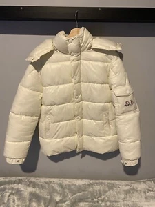 Moncler 70th Anniversary Snow White - Picture 1 of 11