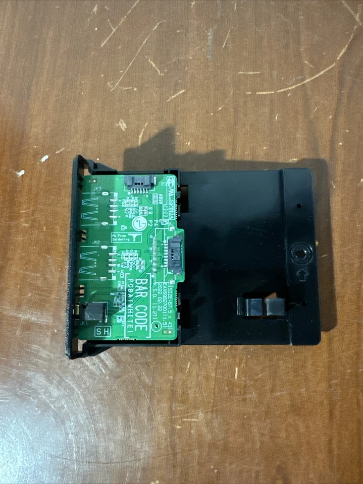 LG 34WQ73A-B 34" Curved Monitor - Auxiliary AUX Board Input Output  - Image 1 of 4