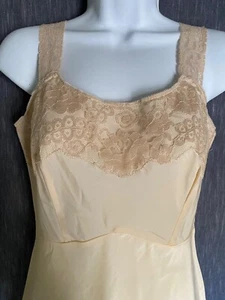 Vintage Full Slip Dress Lingerie by Dorothy Bullitt Sz. 32 Zip & Lace 1960's - Picture 1 of 6
