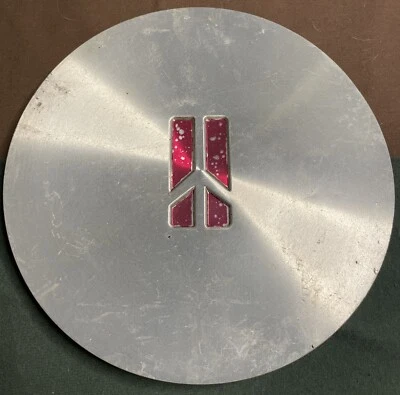 1991-1992 Oldsmobile Custom Cruiser Wheel Center Cap Cover 10091731 Hubcap OEM 1 - Image 1 of 4