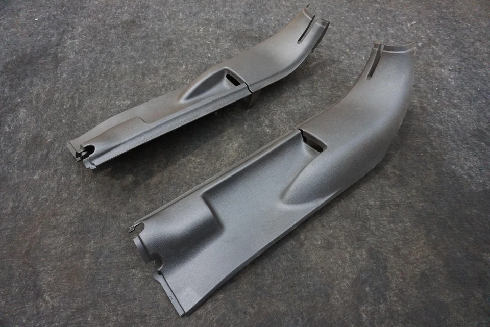 Set Left Right Interior B Pillar Trim Panel Black 15116076 Chevrolet SSR 2003-06 - Image 1 of 4