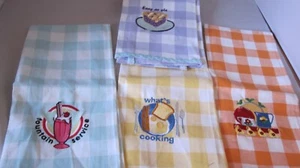 4 toallas de cocina Martha Stewart bordadas con guinga nuevas sin etiquetas pasteles Rick rack algodón - Imagen 1 de 7