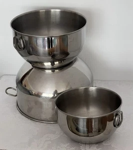 Set 3 Farberware Ciotole a Batteria per Miscelazione Nidificazione in Acciaio Inox con 2 Anelli Pollice - Foto 1 di 4