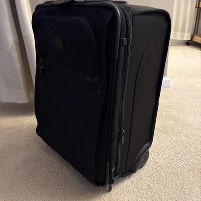 Tumi ALPHA 22" Expandable 2 Wheeled Carry-On 22021 DH Rolling Luggage Bag ✈️ - Image 1 of 4