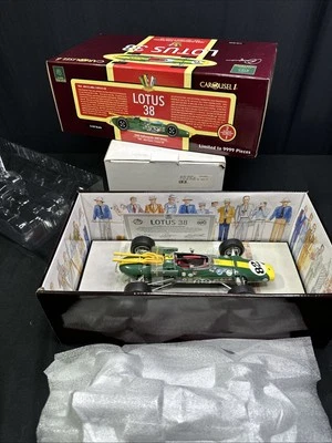 Carousel 1/18 Lotus 38 1965 Indianapolis 500 Winner Jim Clark #82 Model #5201 - Image 1 of 4