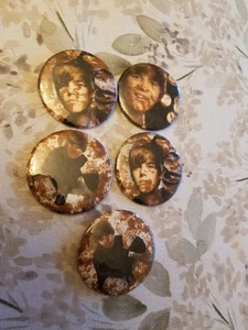 Justin Bieber Pins Lot Of 5 - Picture 1 of 2