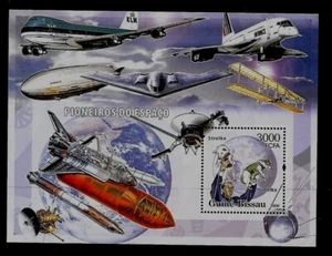 GUINEA BISSAU - NH MINISHEET of 2006 - AVIATION - SPACE - Picture 1 of 1
