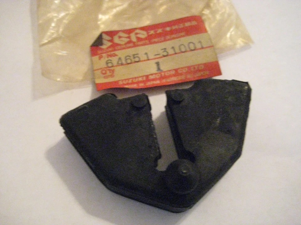 SUZUKI RE5/LS650/GT750/GS/GSX/GSX-R/GR650 R HUB SHOCK ABSORBER RUBBER DAMPR NOS! - Imagem 1 de 1