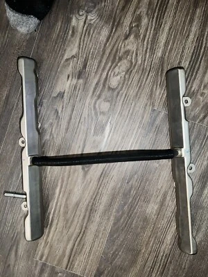 Conjunto de riel de combustible Dodge Chrysler 2011-24 6,4 L HEMI 392 5038530AB Foto 1 de 2