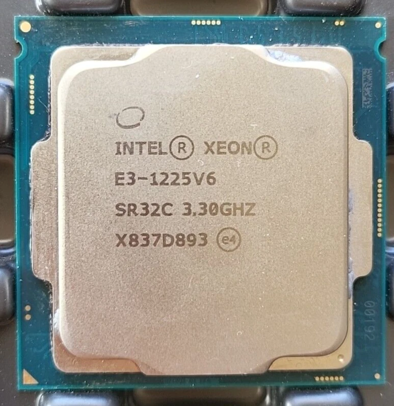 Intel Xeon E3-1225 V6 3.30GHz Quad Core 8MB LGA1151 Processor P/N: SR32C - Image 1 of 1