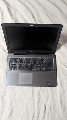 Dell inspiron 15" 256GB SSD 8GBram - Immagine 1 di 4