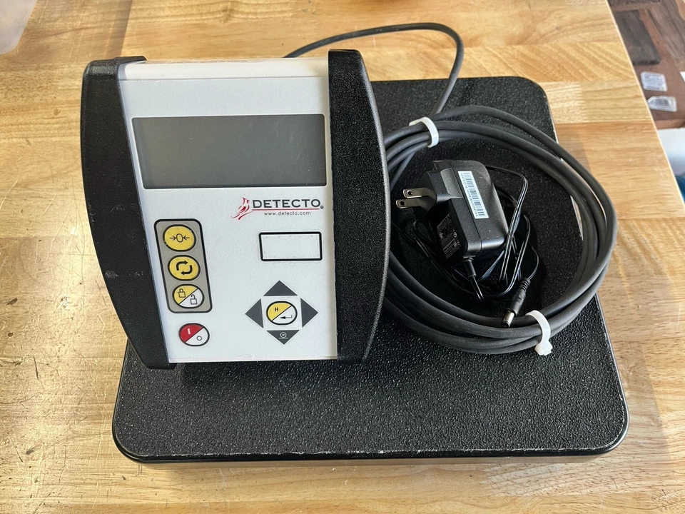 Pantalla digital Detecto Cardinal 750 y escala DR400-750 Foto 1 de 4