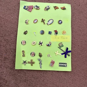 (32 Stück) Sammler Anstecknadeln Tie Tac, gemischte Sammlung - Bild 1 von 10