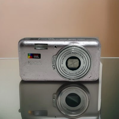 Cámara digital Kodak EasyShare V1003 10 MP rosa sin probar - solo piezas Foto 1 de 4