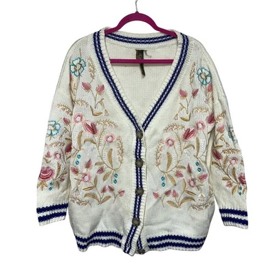 Cárdigan Suéter Aratta Silent Journey Medio Crema Bordado Floral Tejido Foto 1 de 4