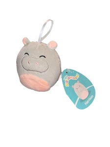 NUEVO CON ETIQUETAS Harrison Hippo 4" pulgadas Squishmallows Navidad Felpa Adorno 2024 - Imagen 1 de 2
