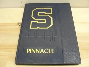1990 SIMSBURY CT HIGH SCHOOL YEARBOOK PINNACLE - Bild 1 von 2