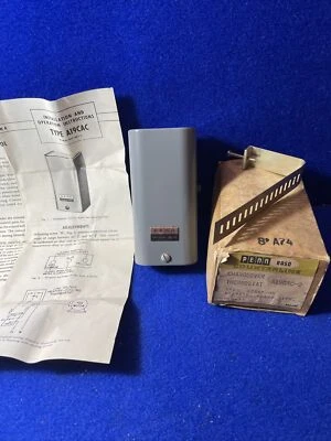 NOS VINTAGE PENN BASO COUNTERLINE CHANGEOVER THERMOSTAT A19CAC-2 - Image 1 of 4