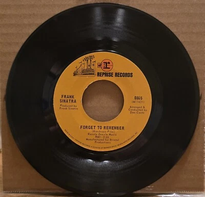 Frank Sinatra - Goin' Out Of My Head / Forget To Remember 45 RPM Vinyl Record Foto 1 de 2